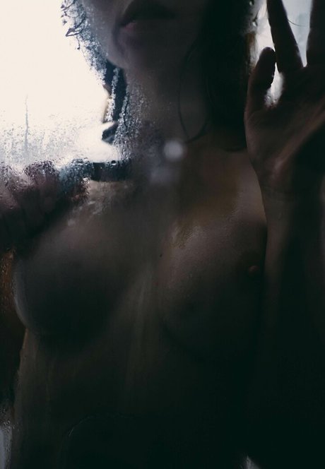 Nacktes geleaktes OnlyFans-Foto von My Little Swallow