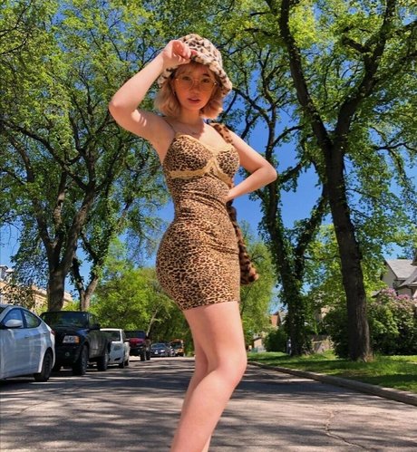 Naken lekkede OnlyFans-bilde av Daniela Rd Lewis