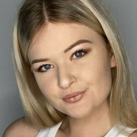 Jjeely OnlyFansリークヌード写真