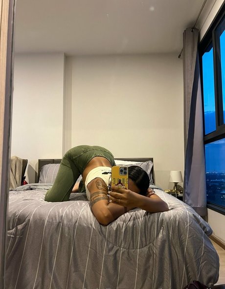 Nahá fotka uniklých OnlyFans od Jazminediaz