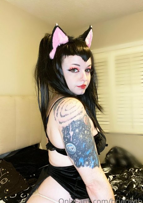 Brieowth OnlyFansリークヌード写真