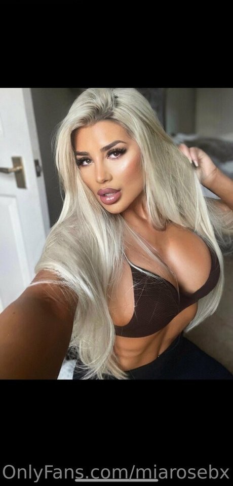 Mia Rose Bannister naked leaks OnlyFans pic