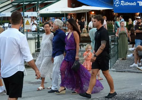 Alasti lekkinud OnlyFans-i pilt Catherine Zetajones