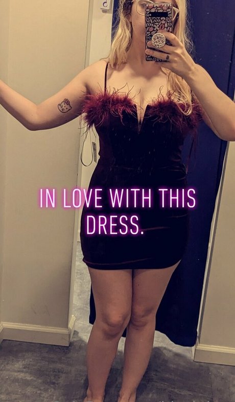 Обнаженная фотография утечки OnlyFans от Blushlust