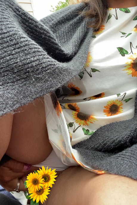 Littlelilofree OnlyFans泄露裸照