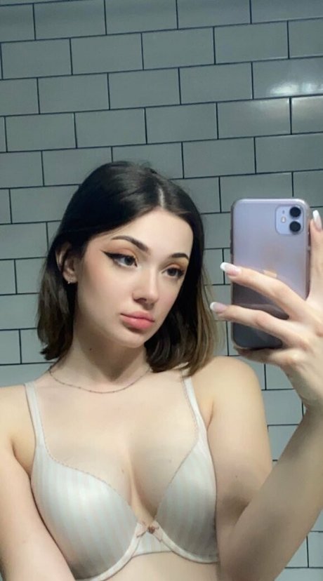 Nacktes geleaktes OnlyFans-Foto von Gianna Torsky