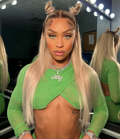 Jilly Anais naked leaks OnlyFans pic