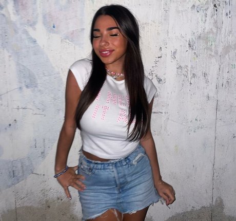 Alasti lekkinud OnlyFans-i pilt Alexuh1