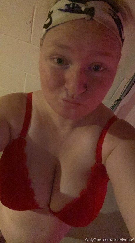 Nahá fotka uniklých OnlyFans od Brittylynn09