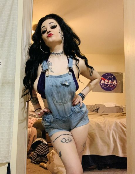 Обнаженная фотография утечки OnlyFans от Sexxmetalxbarbiex