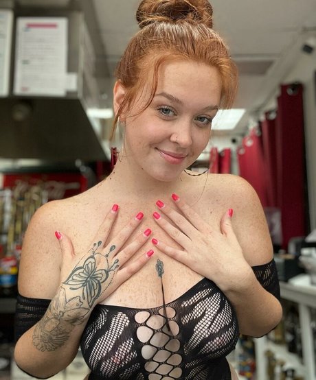 Alasti lekkinud OnlyFans-i pilt Bbygscarlettt