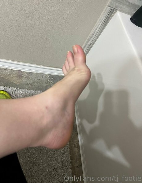 Tjfootie OnlyFans泄露裸照