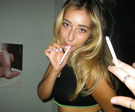 Naken lekkede OnlyFans-bilde av Tiana Renay