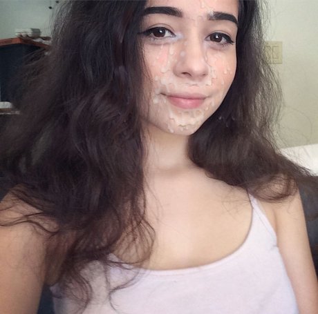 OnlyFans-model Confusingqt