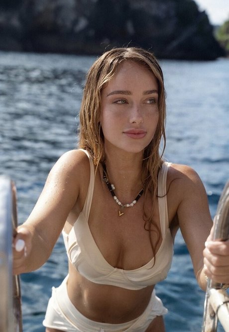 Naken läckt OnlyFans-bild av Brooklyn Kelly