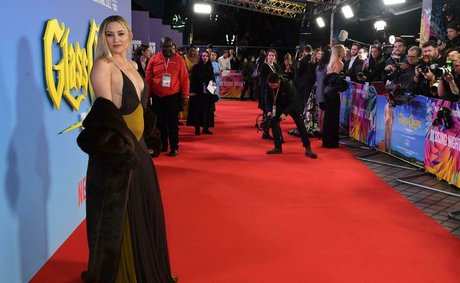 Naakte gelekte OnlyFans-foto van Kate Hudson