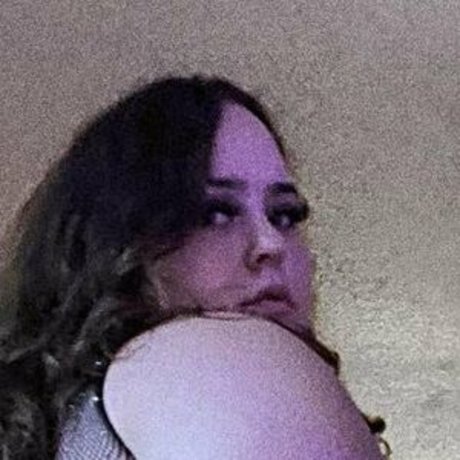 Nacktes geleaktes OnlyFans-Foto von Yumi Analiyah