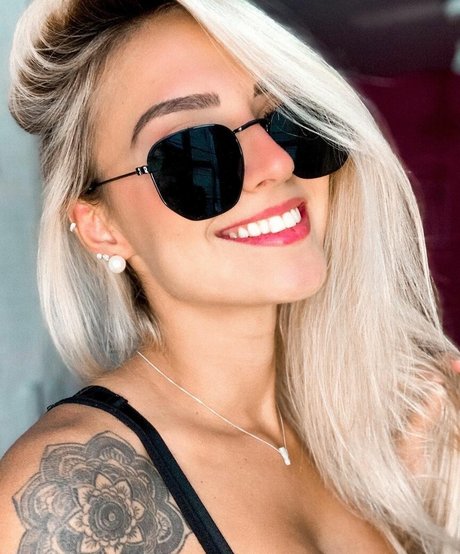 Leticia Ferrazzani OnlyFansリークヌード写真