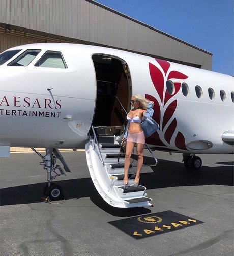 Alasti lekkinud OnlyFans-i pilt Tiffany Luu