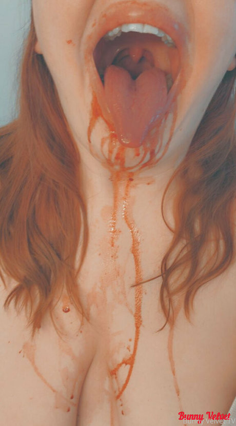 Nacktes geleaktes OnlyFans-Foto von Bunnyvelvettvfree