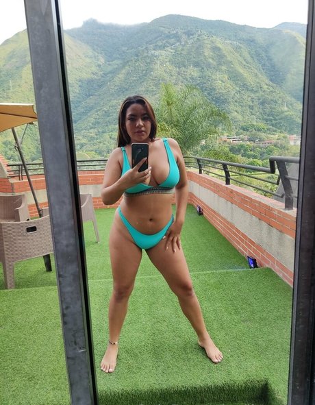 Обнаженная фотография утечки OnlyFans от Jinxroses