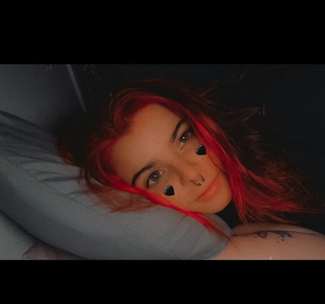 Nahá fotka uniklých OnlyFans od Littlemadds26