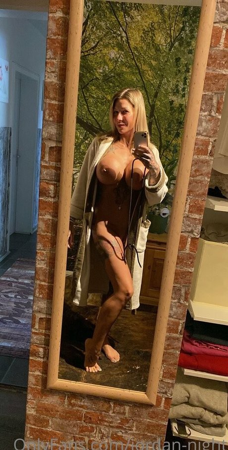 Alasti lekkinud OnlyFans-i pilt Jordan Night