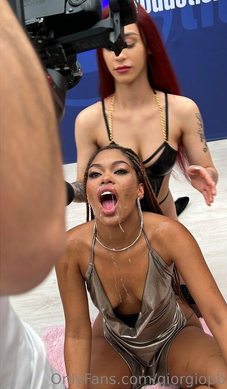 Nahá fotka uniklých OnlyFans od Giorgiopb