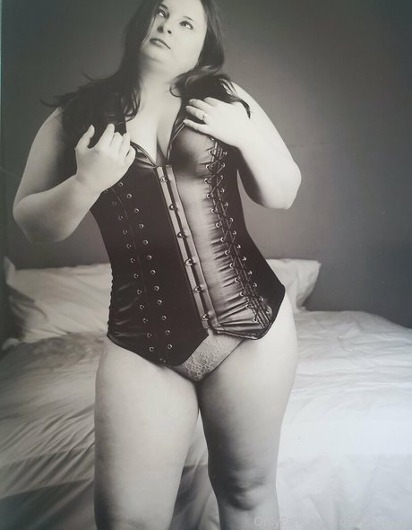 Обнаженная фотография утечки OnlyFans от Missmasque