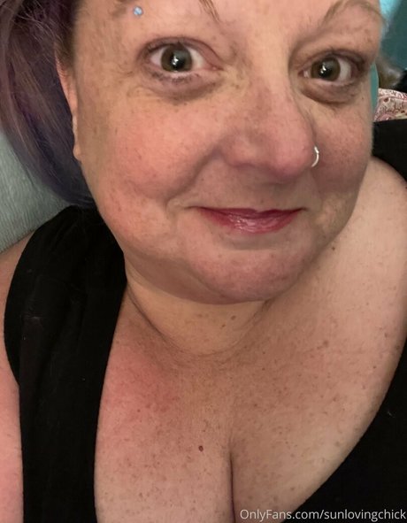 Nacktes geleaktes OnlyFans-Foto von Sunlovingchick