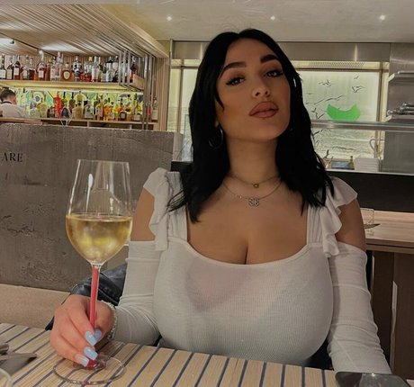 Foto di nudo di fuga di OnlyFans di Rita Senatore