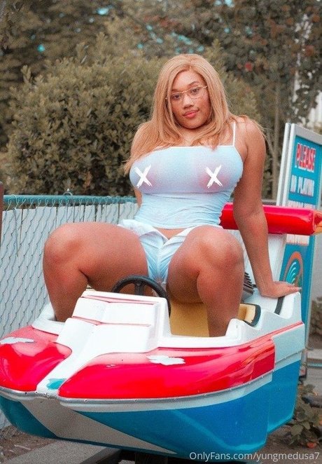 Yungmedusa7 naked leaks OnlyFans pic