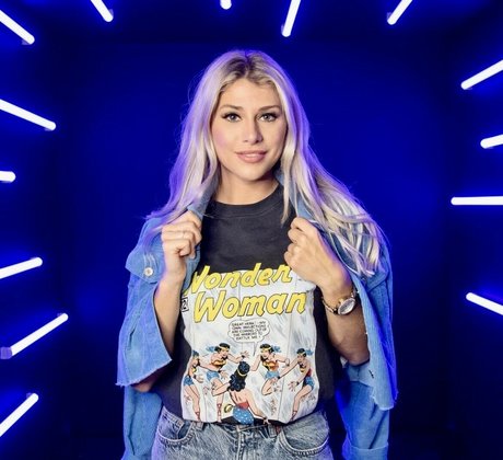 Nahá fotka uniklých OnlyFans od Dannie Rogers