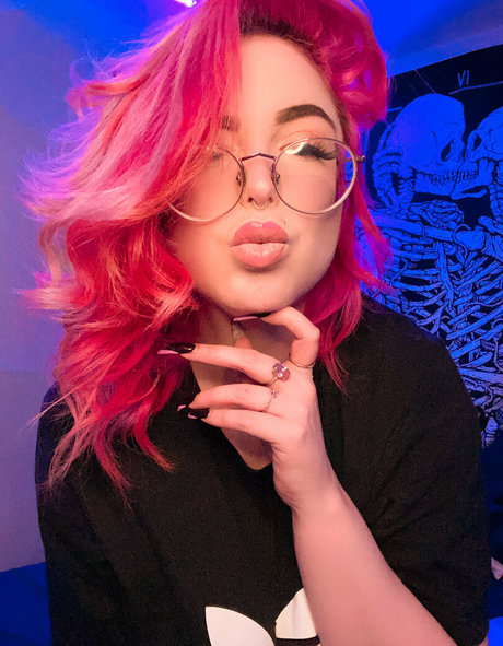 Обнаженная фотография утечки OnlyFans от Bigtitttygffree