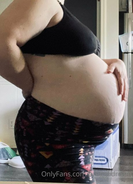 OnlyFans-model Preggodream