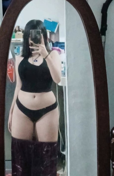 Naken lekkede OnlyFans-bilde av Sofia Enriquez