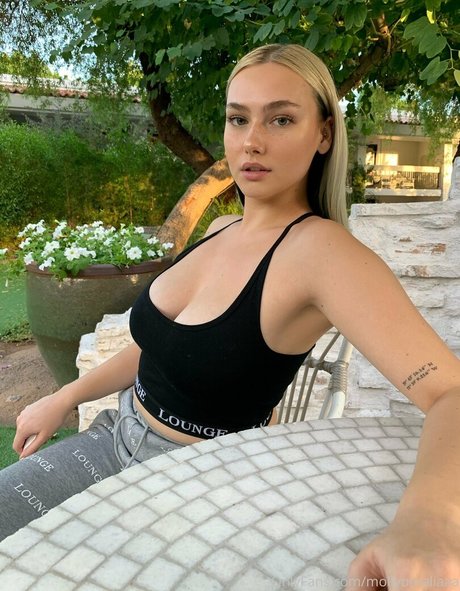 Mollyomaliamollyomaliaaa OnlyFans泄露裸照