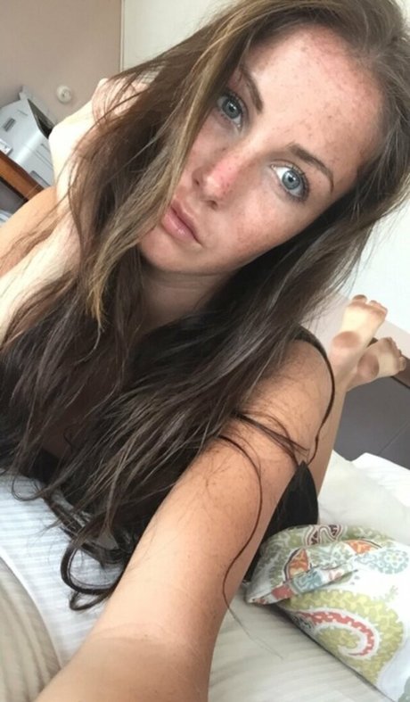 Nahá fotka uniklých OnlyFans od Courtney Oconnell