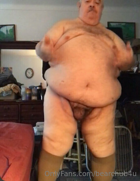 Nacktes geleaktes OnlyFans-Foto von Bearchub4u