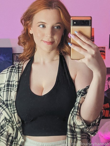 Naakte gelekte OnlyFans-foto van Louiseyhannah