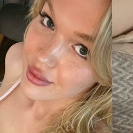 Photo nue de fuite OnlyFans de Tsluna