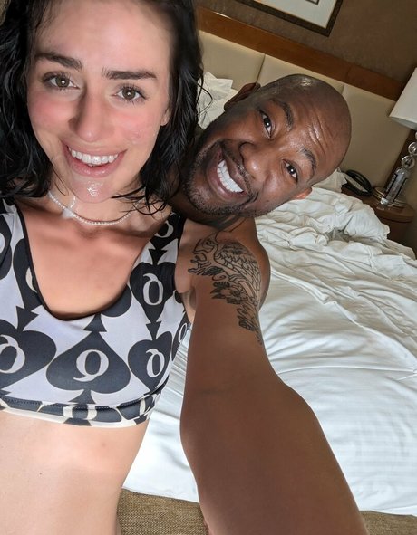 Alasti lekkinud OnlyFans-i pilt Raven Spades