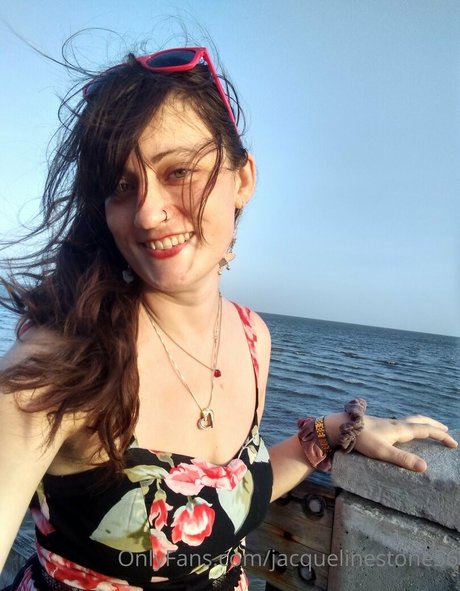 Alasti lekkinud OnlyFans-i pilt Jacquelinestone56