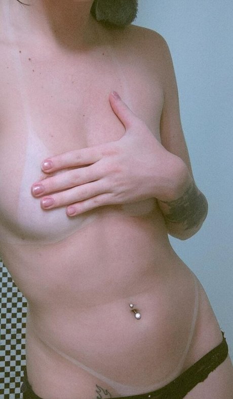 Photo nue de fuite OnlyFans de Petry000