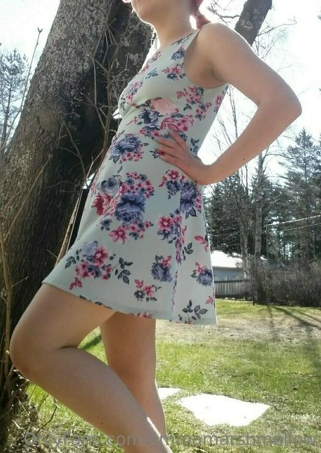 Emmamarshmellow naked leaks OnlyFans pic