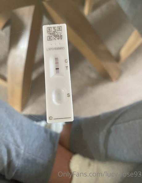 Lucyrose93 OnlyFans泄露裸照