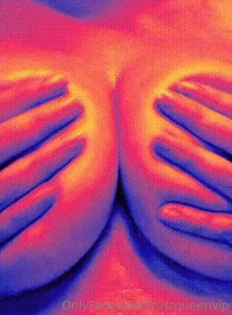 Naken lekkede OnlyFans-bilde av Fr0stqueenvip