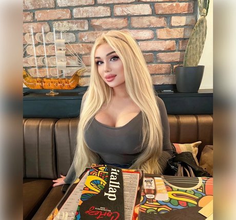 Naken läckt OnlyFans-bild av Candybabythedoll