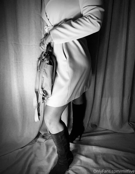 Nacktes geleaktes OnlyFans-Foto von Housewifeofnorway