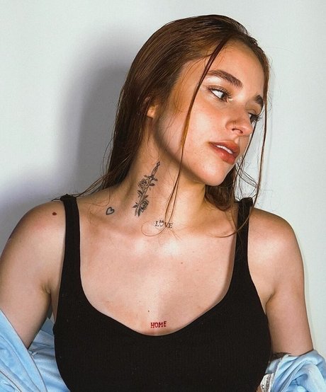 Naakte gelekte OnlyFans-foto van Gabssf